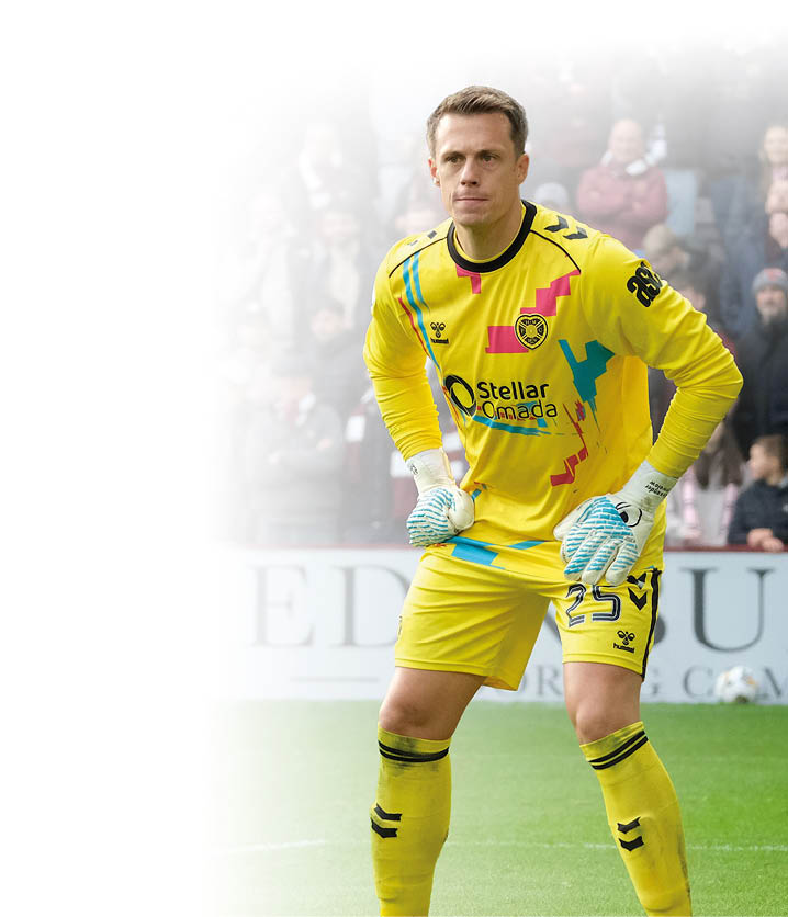 Pictured: Hearts goalkeeper Alexander Schwolow *** No Sales in the UK ***